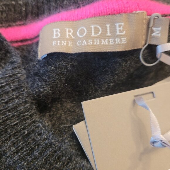 NEW Brodie Fine Cashmere Charcoal Gray Love Rainbow Foil Pullover Sweater Size M - Picture 7 of 7
